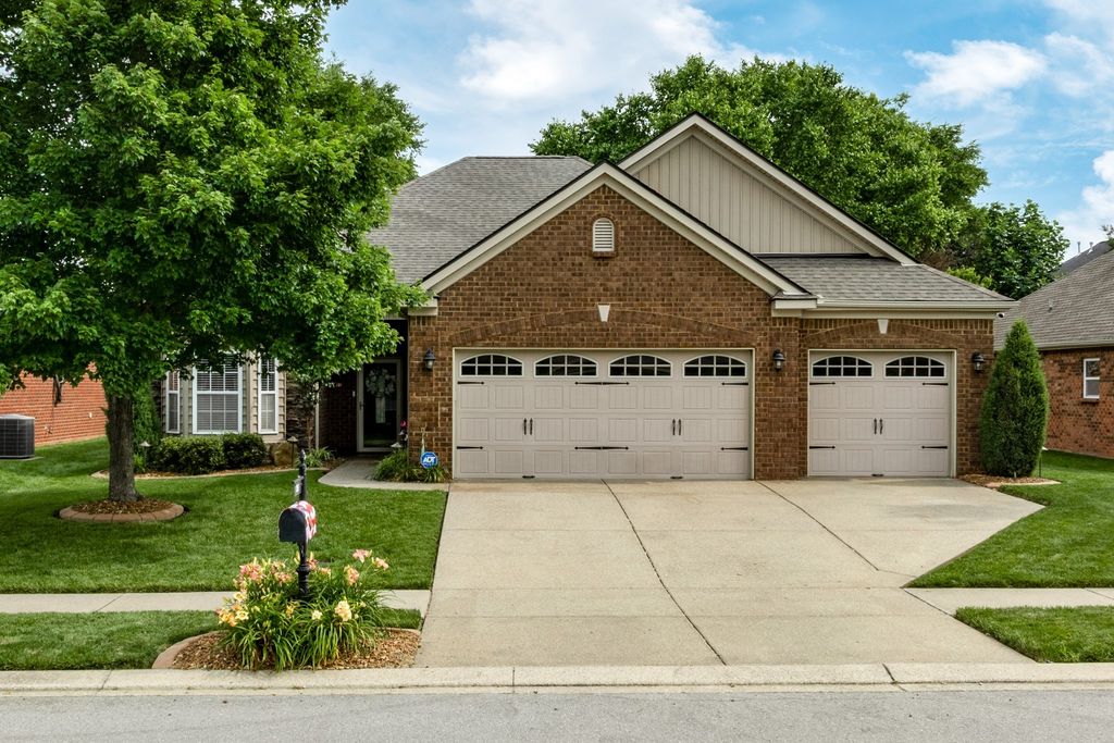 305 Meandering Drive, Lebanon, TN 37090