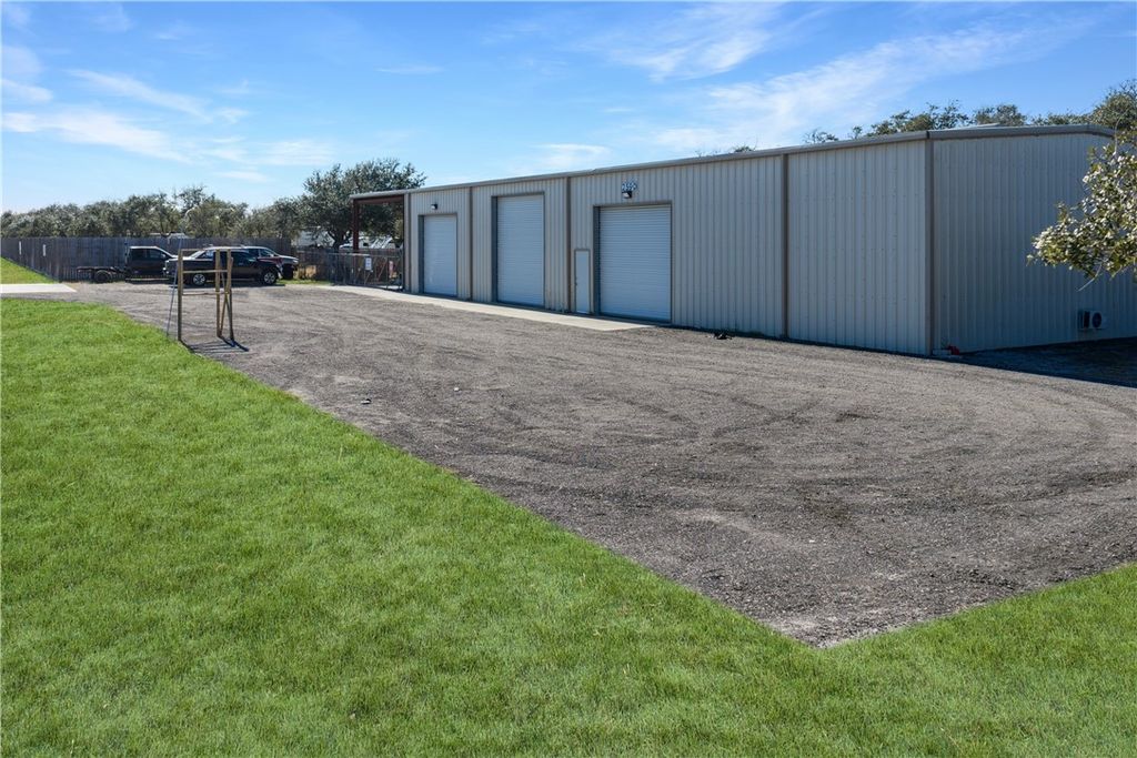 2590 SH 35 BYPASS, Aransas Pass, TX 78336 — photo 5