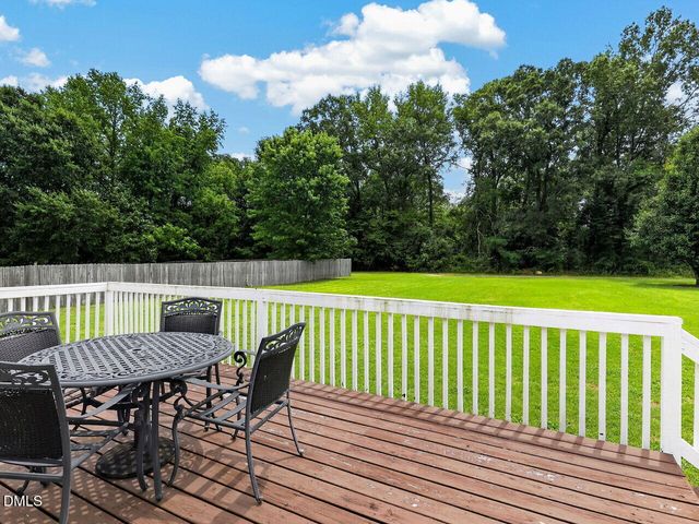 292 Middle Landing Drive, Smithfield, NC 27577