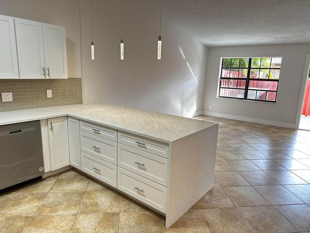 4326 Woodstock Drive C, West Palm Beach, FL 33409