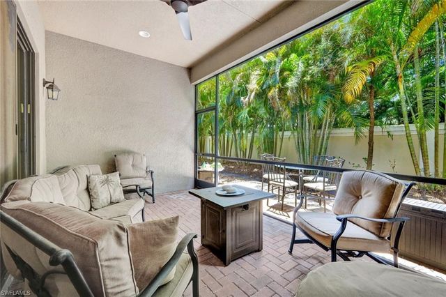 13423 Silktail DR, Naples, FL 34109