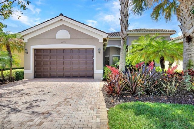 13423 Silktail DR, Naples, FL 34109