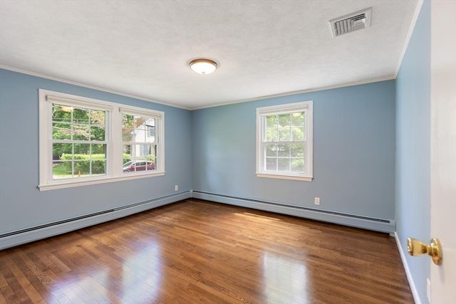 1 Brackenbury Lane, Beverly, MA 01915