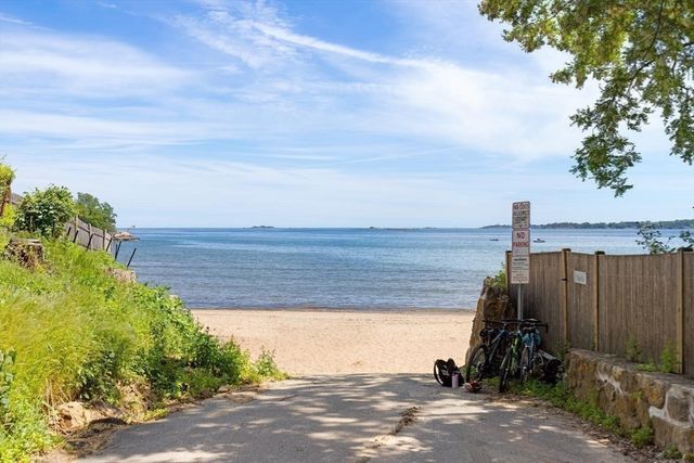 1 Brackenbury Lane, Beverly, MA 01915