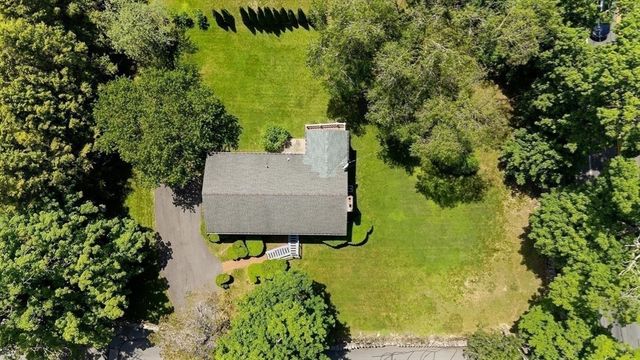 1 Brackenbury Lane, Beverly, MA 01915