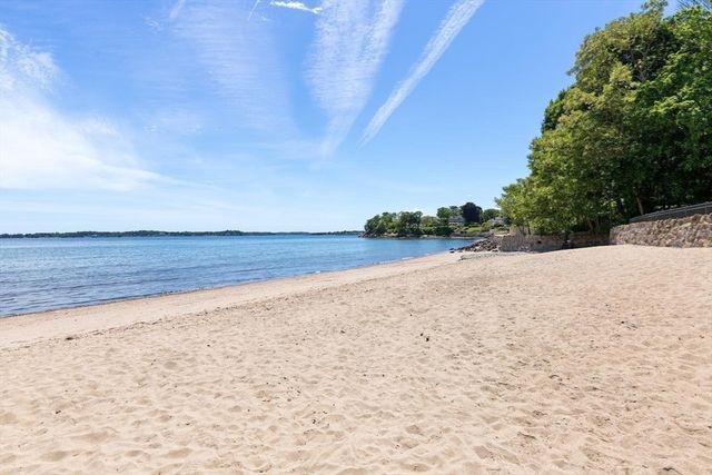 1 Brackenbury Lane, Beverly, MA 01915