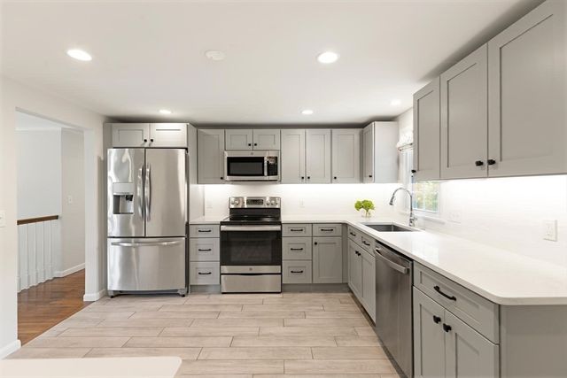 1 Brackenbury Lane, Beverly, MA 01915