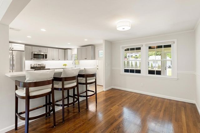 1 Brackenbury Lane, Beverly, MA 01915