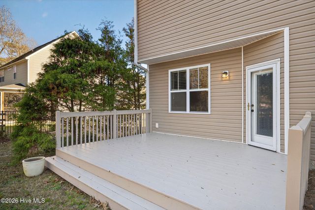 1727 Sloop Point Loop Road, Hampstead, NC 28443