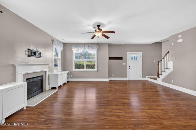 1727 Sloop Point Loop Road, Hampstead, NC 28443