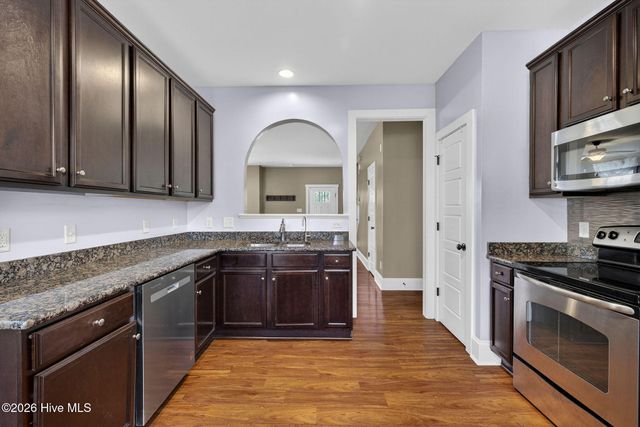 1727 Sloop Point Loop Road, Hampstead, NC 28443