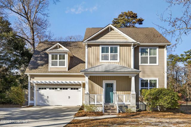 1727 Sloop Point Loop Road, Hampstead, NC 28443