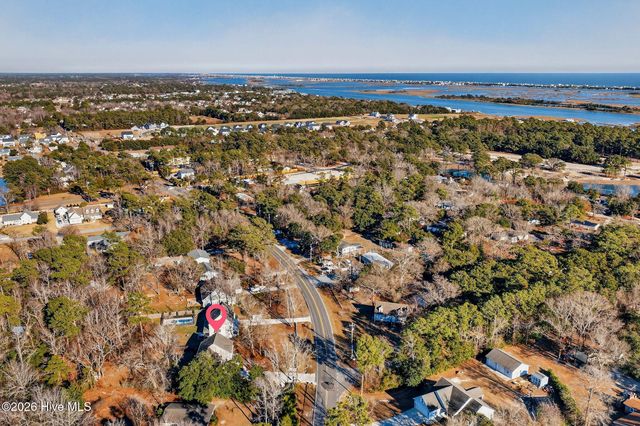 1727 Sloop Point Loop Road, Hampstead, NC 28443