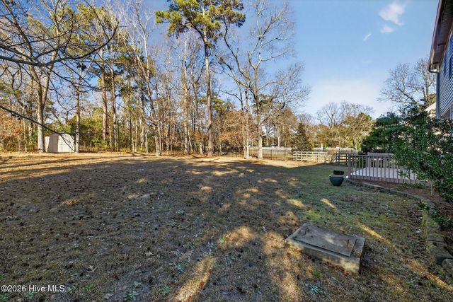 1727 Sloop Point Loop Road, Hampstead, NC 28443