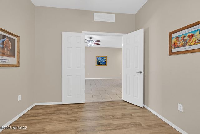 1007 E MOUNT SHIBELL Drive, Sahuarita, AZ 85629