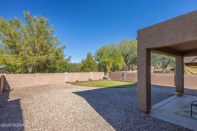 1007 E MOUNT SHIBELL Drive, Sahuarita, AZ 85629