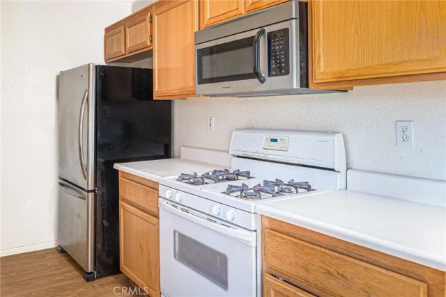 10611 Plainfield, Adelanto, CA 92301