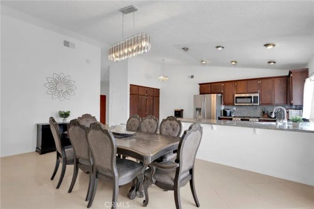 11334 Courtside, Victorville, CA 92392