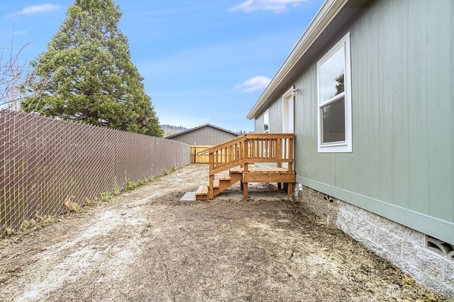 3344 Pine Street, Longview, WA 98632