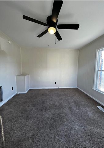 803 Cumberland Dr, Clarksville, TN 37040