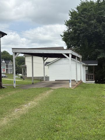803 Cumberland Dr, Clarksville, TN 37040
