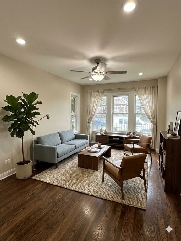 6525 S Fairfield Avenue, Chicago, IL 60629 — photo 3