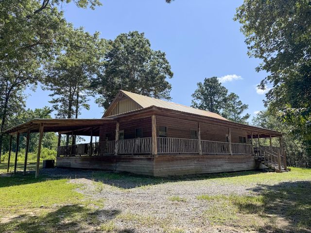 3115 Rocky Branch Rd., Sumrall, MS 39482