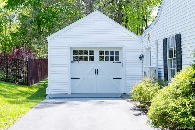 22 Haight Avenue, Millbrook, NY 12545
