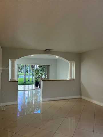 15065 SW 108 TE, Miami, FL 33196