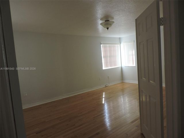 15065 SW 108 TE, Miami, FL 33196