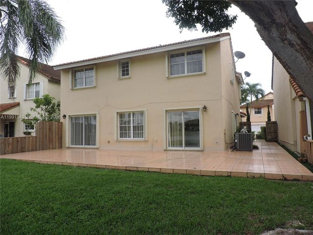 15065 SW 108 TE, Miami, FL 33196