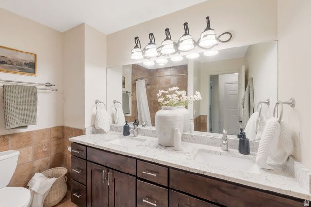 3489 E CREEK RD, Cottonwood Heights, UT 84121