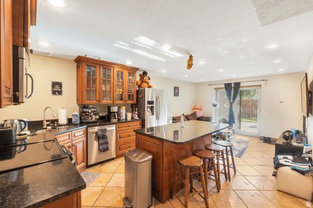 3489 E CREEK RD, Cottonwood Heights, UT 84121