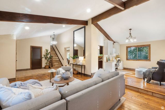 3489 E CREEK RD, Cottonwood Heights, UT 84121
