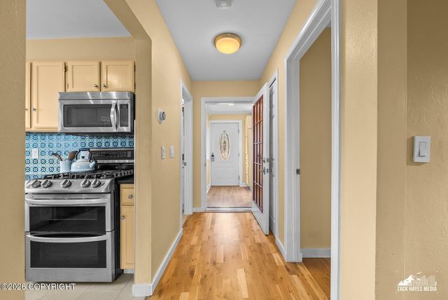 8201 Robert Drive, Anchorage, AK 99516