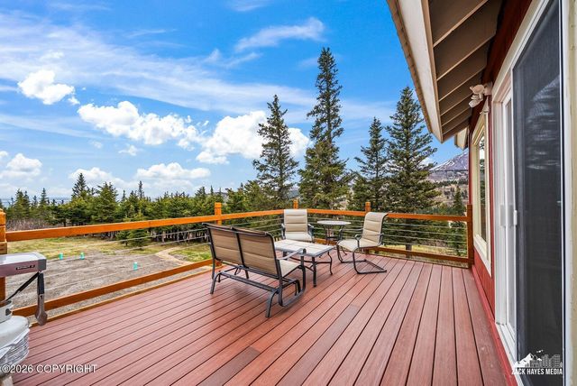 8201 Robert Drive, Anchorage, AK 99516