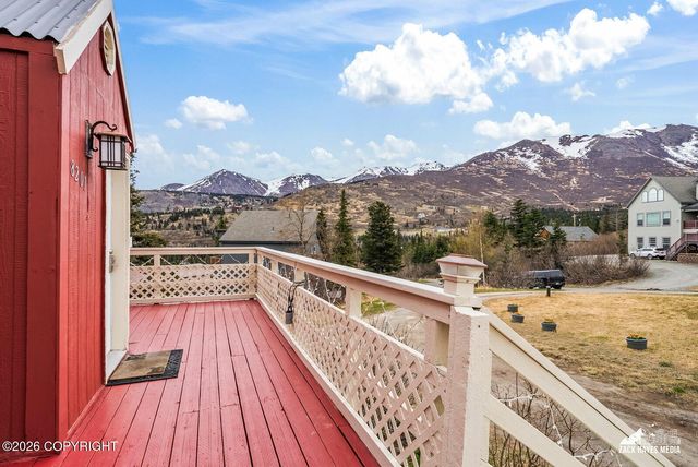 8201 Robert Drive, Anchorage, AK 99516