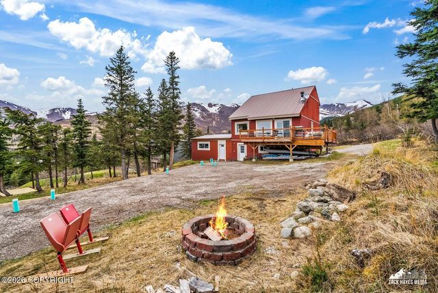 8201 Robert Drive, Anchorage, AK 99516