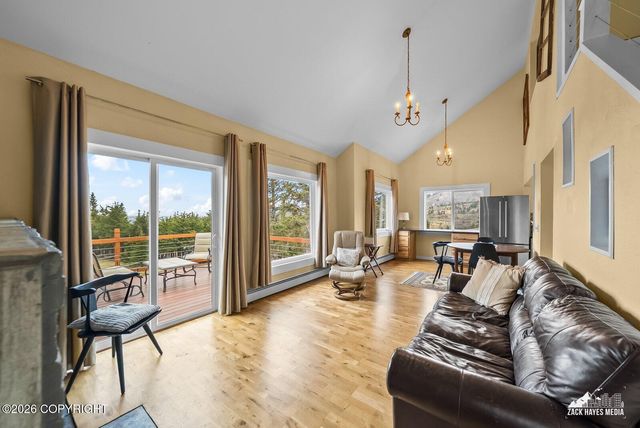 8201 Robert Drive, Anchorage, AK 99516