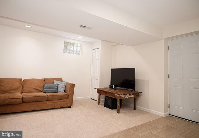 7809 RESTON LN, Baltimore, MD 21237