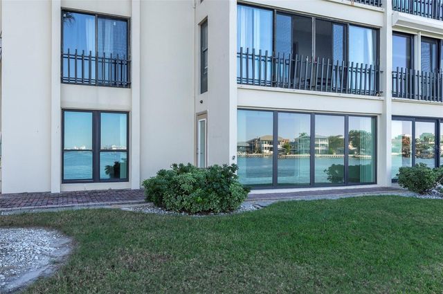 868 BAYWAY BOULEVARD 108, Clearwater Beach, FL 33767
