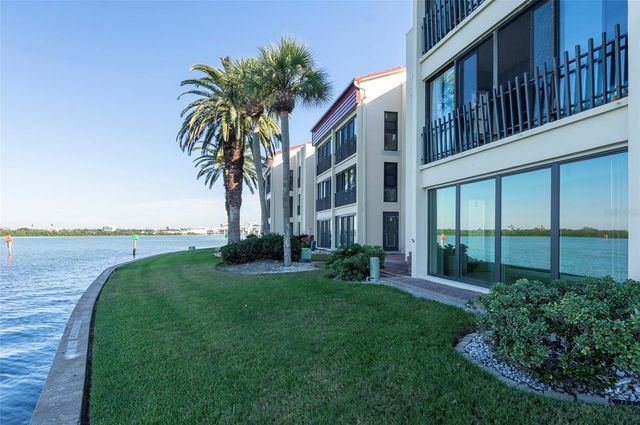868 BAYWAY BOULEVARD 108, Clearwater Beach, FL 33767