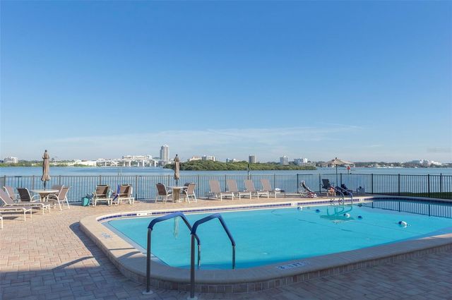 868 BAYWAY BOULEVARD 108, Clearwater Beach, FL 33767