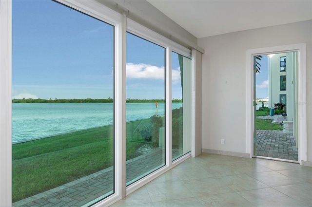 868 BAYWAY BOULEVARD 108, Clearwater Beach, FL 33767