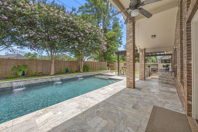 8706 Rampart Point Drive, Richmond, TX 77406