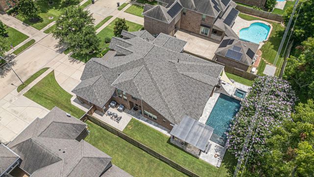 8706 Rampart Point Drive, Richmond, TX 77406