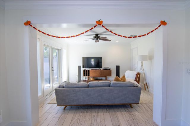 600 43RD AVENUE NE, St Petersburg, FL 33703