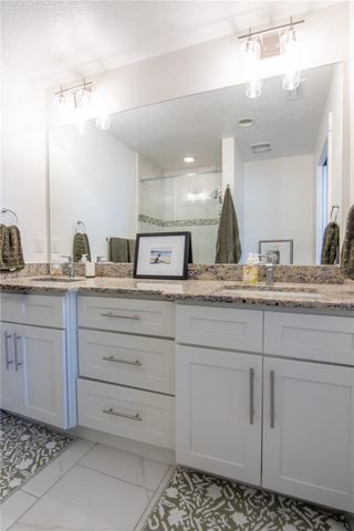 600 43RD AVENUE NE, St Petersburg, FL 33703