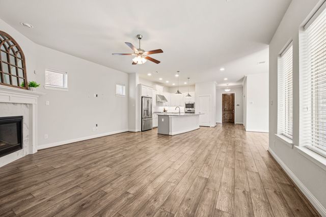 905 Plaza Lane, Argyle, TX 76226