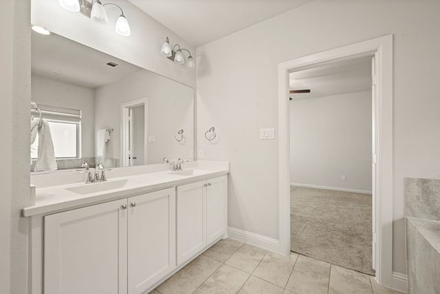 905 Plaza Lane, Argyle, TX 76226